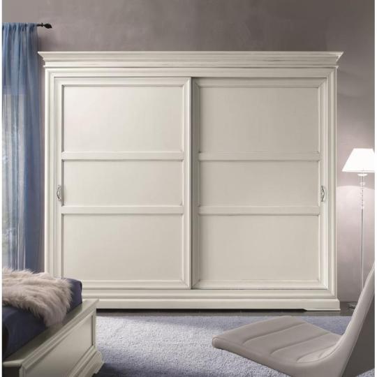 velkorozmerna biela elegantna luxusna masivne drevo oblecenie vesakova satnikova skrina obciansky mediteranska spalna nabytok zariadenie interier.jpg